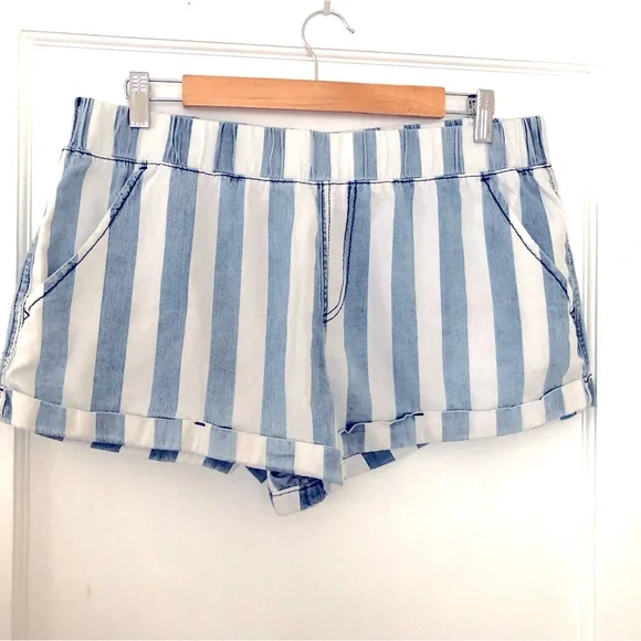 Rewash Brand Shorts size XL - Picture 3 of 9